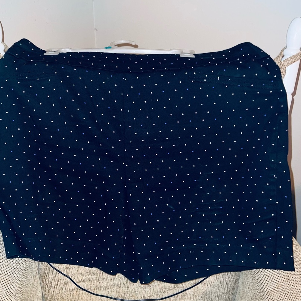 The Effortless Stretch Short. Only worn once